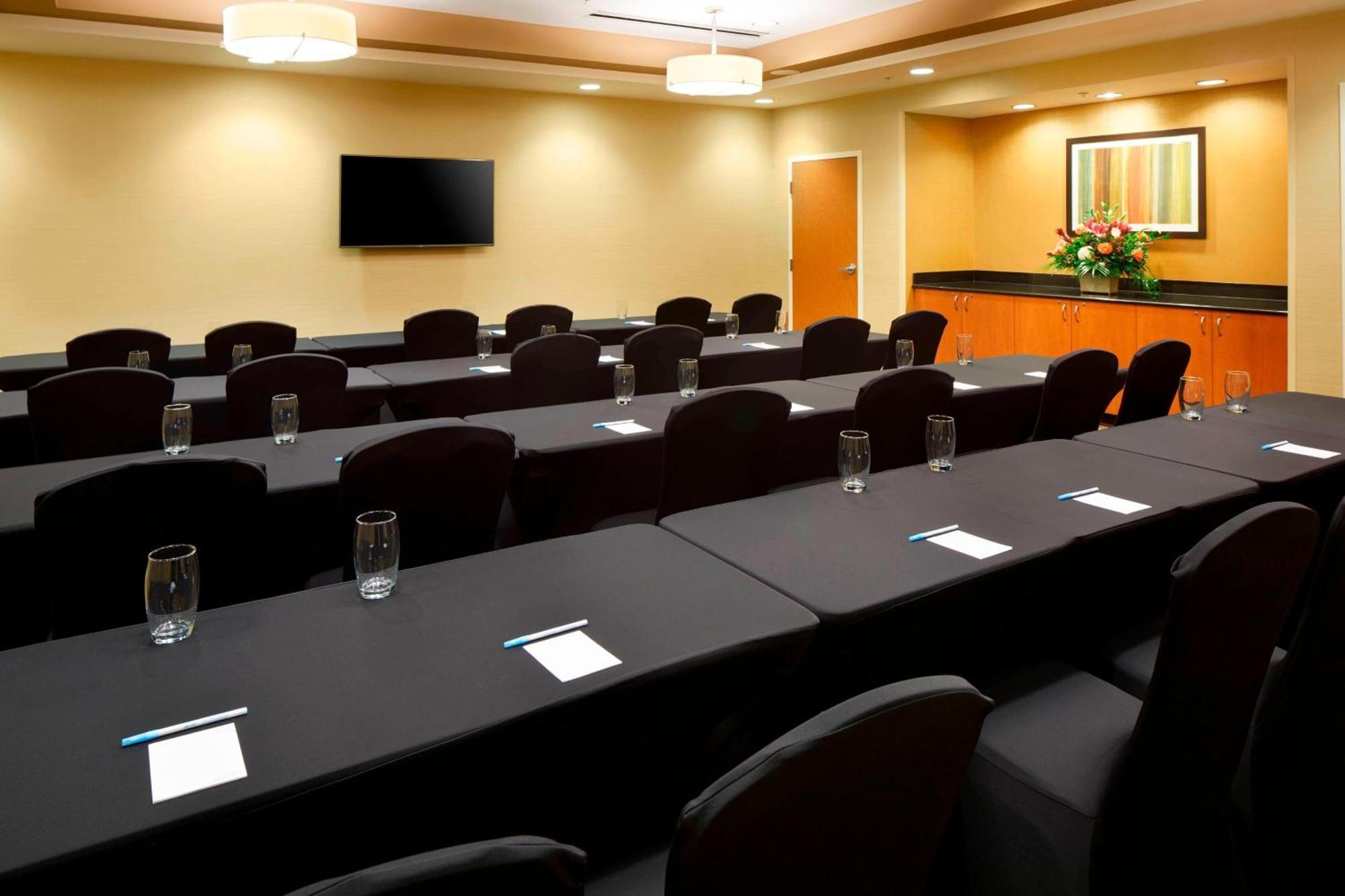 Fairfield Inn & Suites By Marriott Cumberland Dış mekan fotoğraf