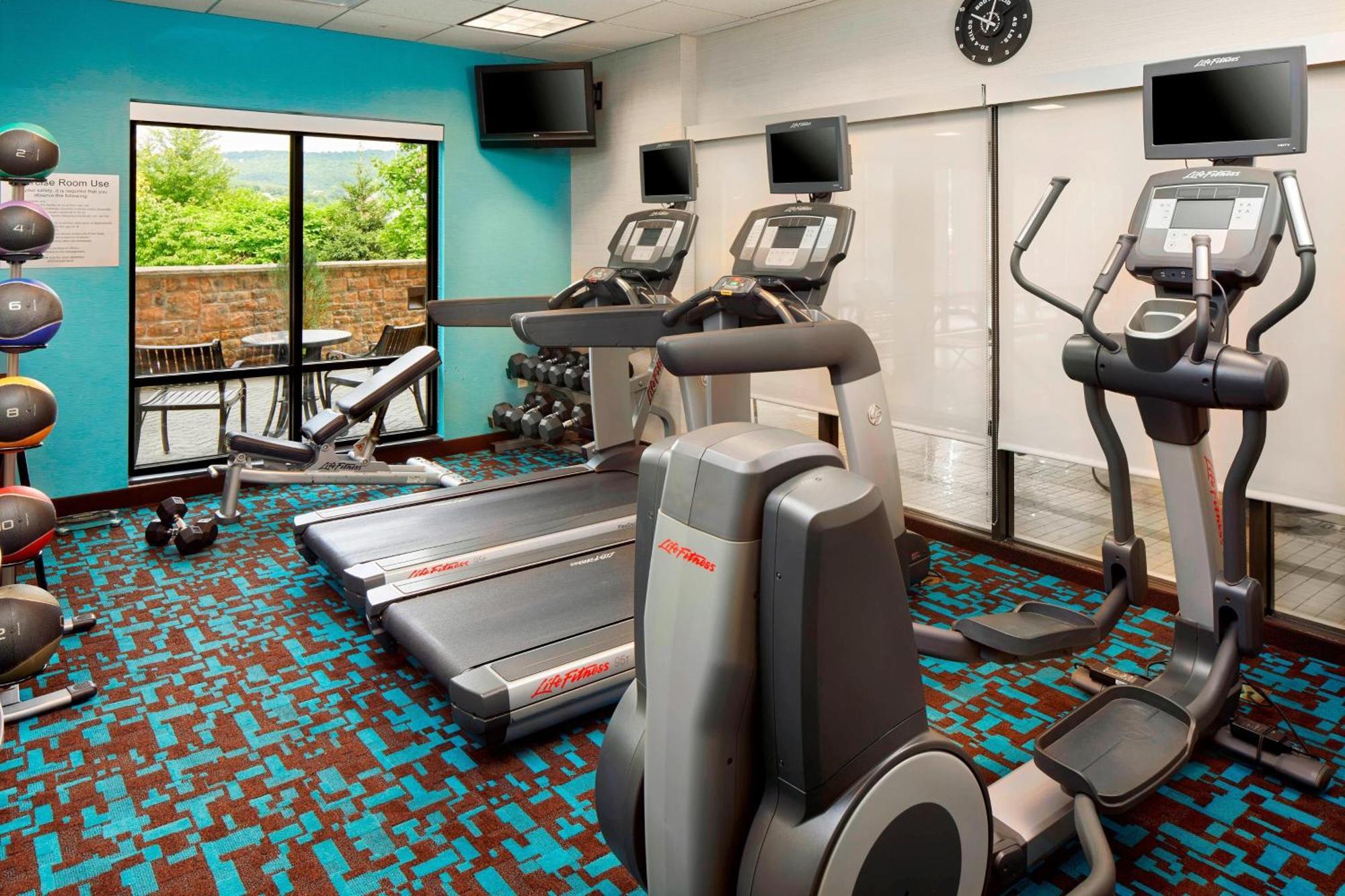 Fairfield Inn & Suites By Marriott Cumberland Dış mekan fotoğraf