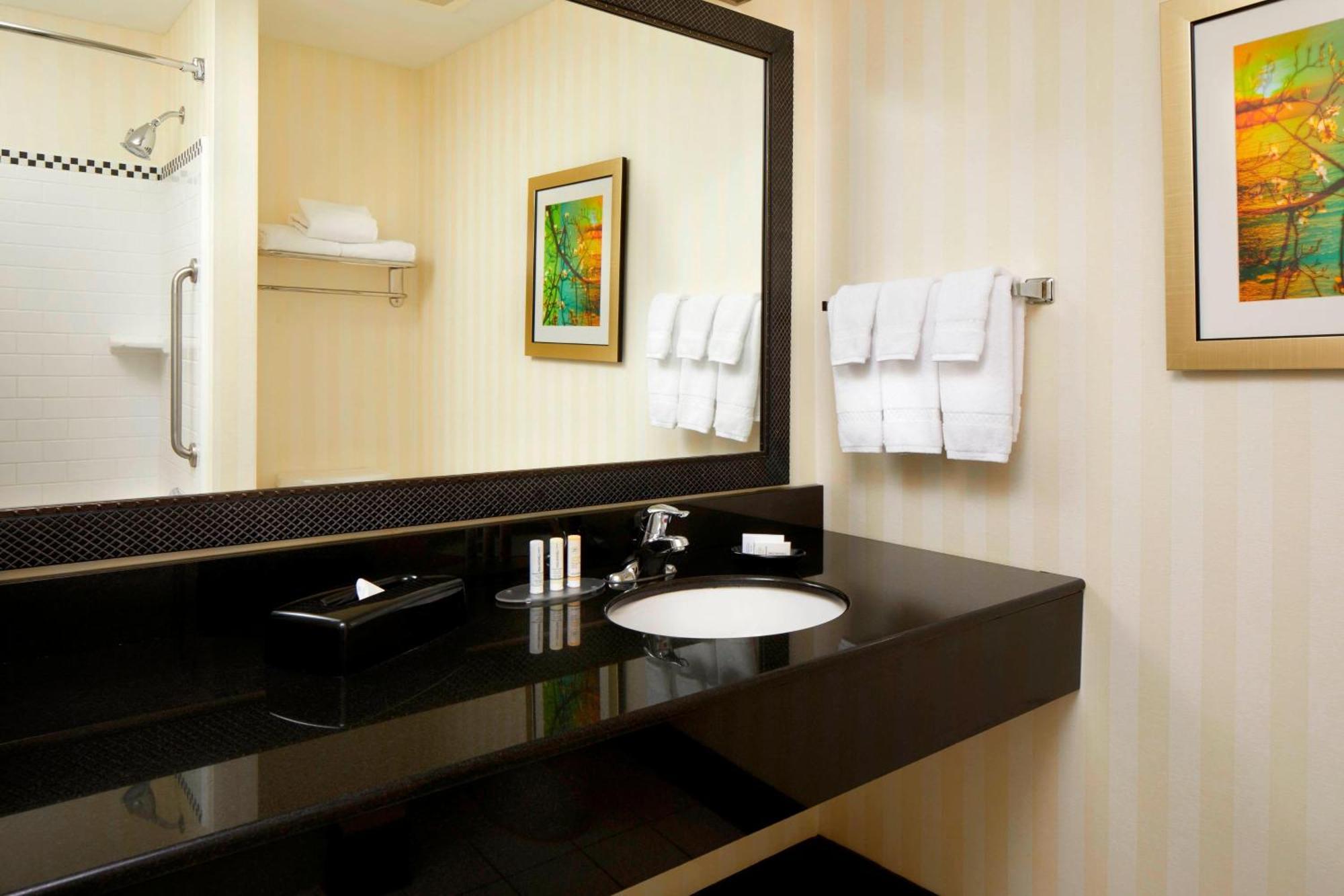 Fairfield Inn & Suites By Marriott Cumberland Dış mekan fotoğraf